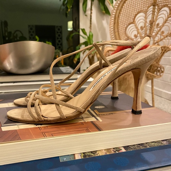 Authentic Manolo Blahnik tan suede strappy heeled sandal size 36.5 / 6.5 US - Picture 9 of 9